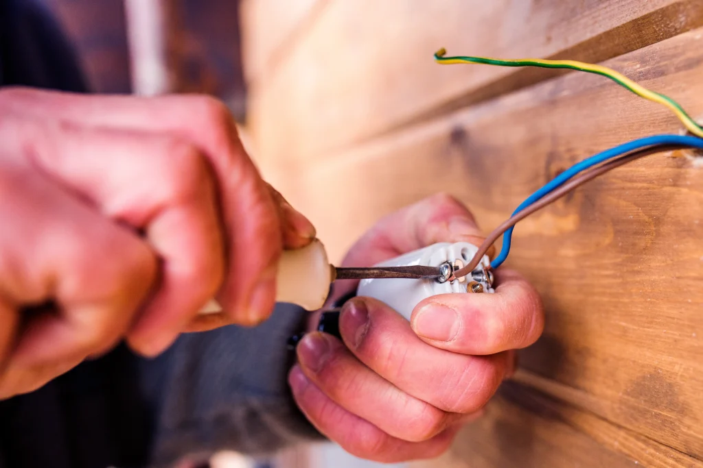 Réalisation électricité Hervé BOUCHIAIRE, électricien à la Chaize-le-Vicomte.